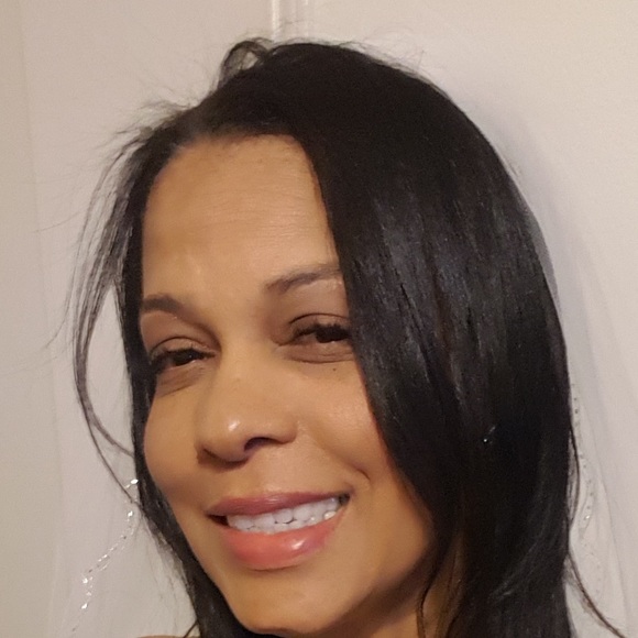 Meet your Posher, Arnetta - Picture 1 of 1